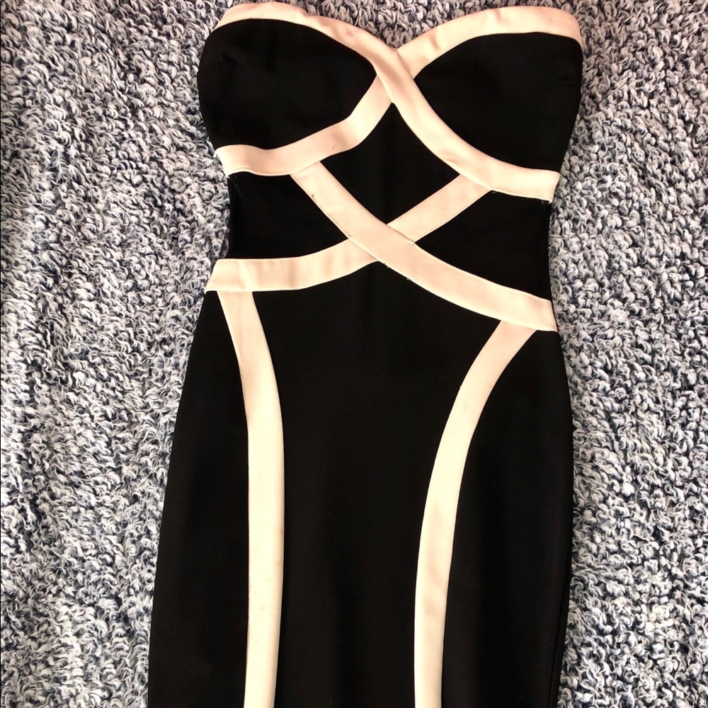 Dress - Picture 2 of 5